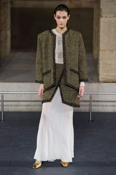 Look 1